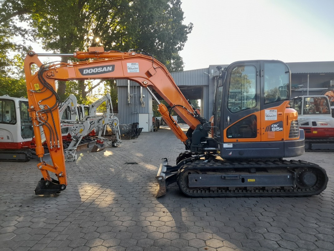 Doosan DX85R-3 - Ekskavators: foto 2 Doosan DX85R-3 - Ekskavators: foto 2