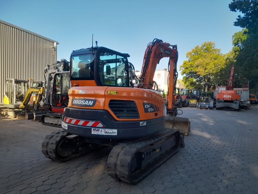 Doosan DX85R-3 - Ekskavators: foto 3 Doosan DX85R-3 - Ekskavators: foto 3