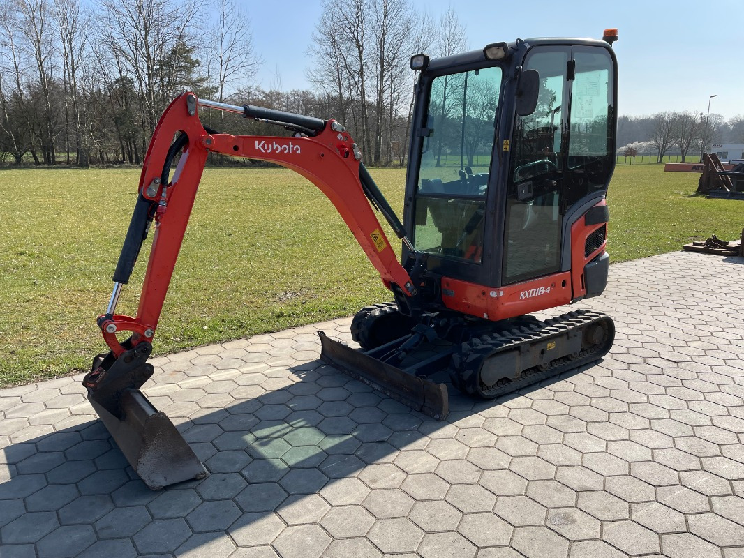 Kubota KX18-4 - Mini-ekskavators: foto 1 Kubota KX18-4 - Mini-ekskavators: foto 1