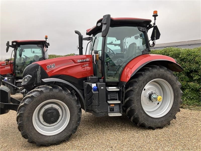 Case IH Maxxum 145 CVX - Traktors: foto 1 Case IH Maxxum 145 CVX - Traktors: foto 1