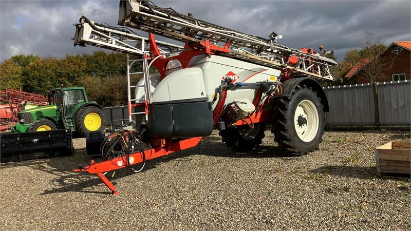 Kuhn OCEANIS 7700 L 30M  - Piekabināmais miglotājs: foto 1 Kuhn OCEANIS 7700 L 30M  - Piekabināmais miglotājs: foto 1