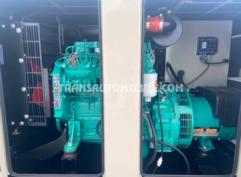 Cummins 28kVA 5.2L DIESEL - EXPORT OUT EU - Elektroģenerators: foto 4 Cummins 28kVA 5.2L DIESEL - EXPORT OUT EU - Elektroģenerators: foto 4