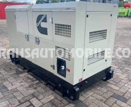 Cummins 28kVA 5.2L DIESEL - EXPORT OUT EU - Elektroģenerators: foto 1 Cummins 28kVA 5.2L DIESEL - EXPORT OUT EU - Elektroģenerators: foto 1