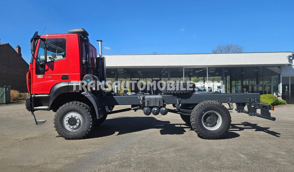 IVECO ASTRA HD9 44.38 12.9L TURBO DIESEL chassis cab heavy duty 4x4 single rear - EXPORT OUT EU - Šasija kravas automašīna: foto 5 IVECO ASTRA HD9 44.38 12.9L TURBO DIESEL chassis cab heavy duty 4x4 single rear - EXPORT OUT EU - Šasija kravas automašīna: foto 5