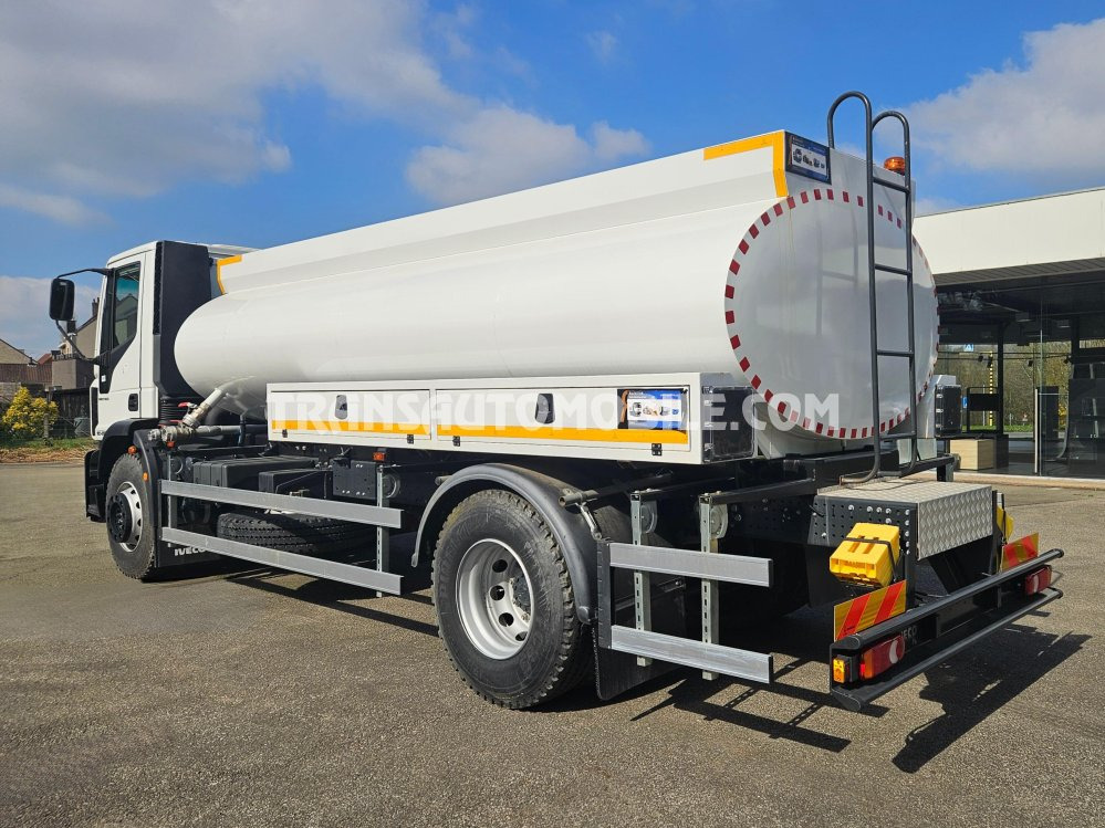 Iveco Eurocargo ML180E28 5.9L TURBO DIESEL 4x2 water tank 10.000L - EXPORT OUT EU - Autocisterna: foto 2 Iveco Eurocargo ML180E28 5.9L TURBO DIESEL 4x2 water tank 10.000L - EXPORT OUT EU - Autocisterna: foto 2