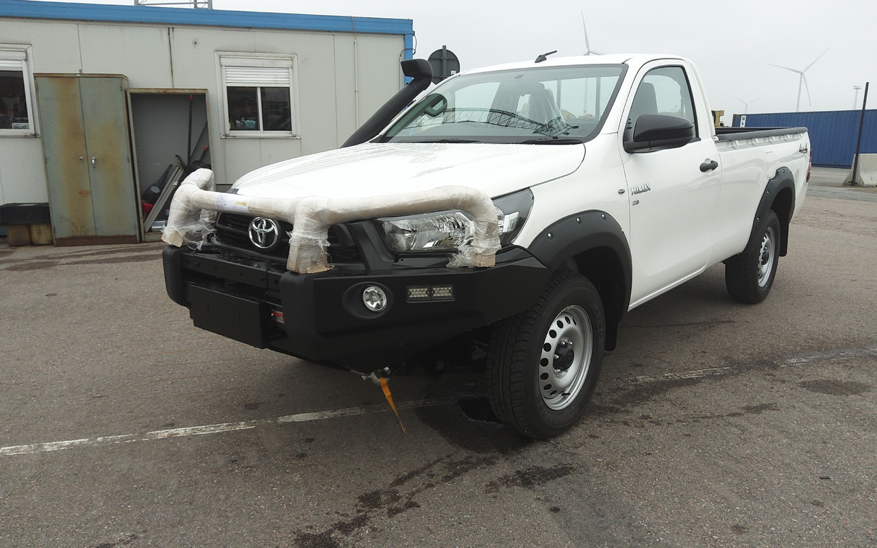 Toyota Hilux / Revo RHD Pick-up single Cab 2.8L Diesel Manual - Vieglā automašīna: foto 1 Toyota Hilux / Revo RHD Pick-up single Cab 2.8L Diesel Manual - Vieglā automašīna: foto 1