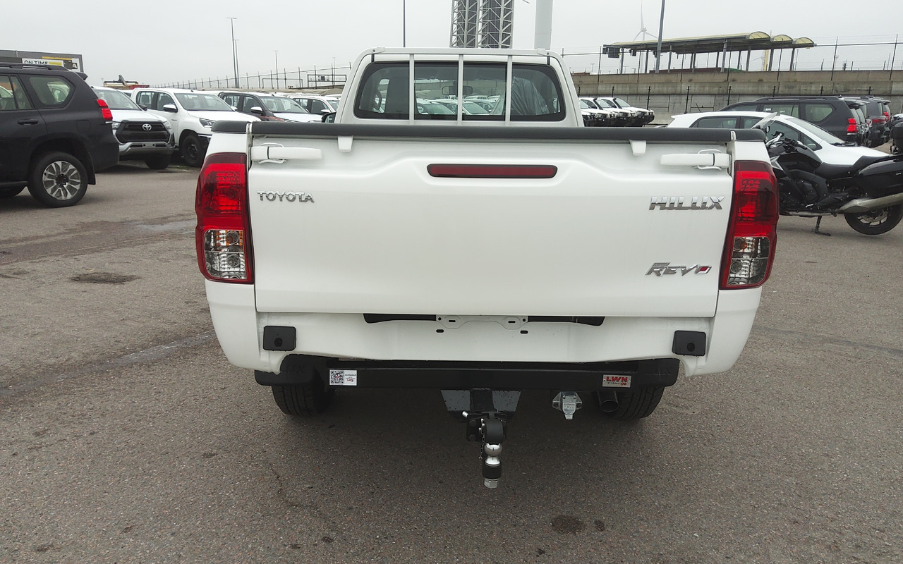 Toyota Hilux / Revo RHD Pick-up single Cab 2.8L Diesel Manual - Vieglā automašīna: foto 5 Toyota Hilux / Revo RHD Pick-up single Cab 2.8L Diesel Manual - Vieglā automašīna: foto 5