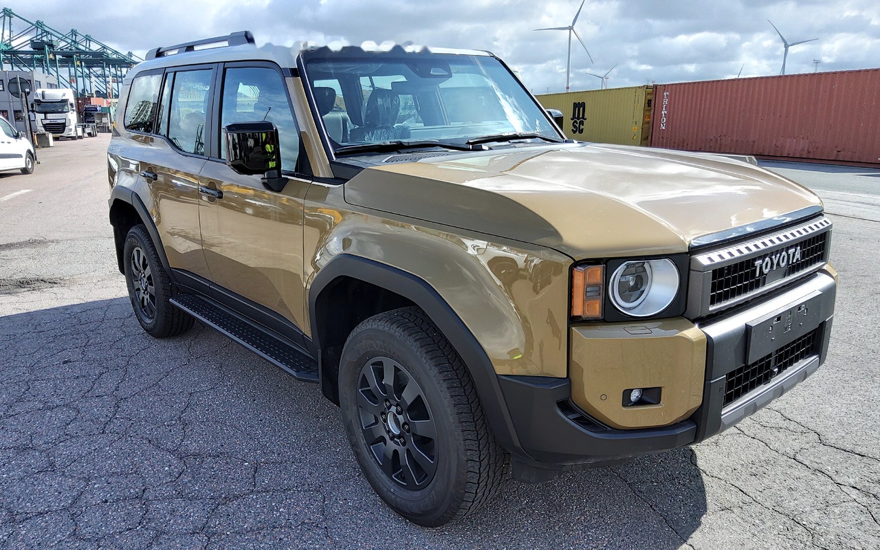 Toyota Land Cruiser Prado 250 VX ae68 first edition 2.4L Petrol Turbo Automatic NEW MODEL - SUV: foto 3 Toyota Land Cruiser Prado 250 VX ae68 first edition 2.4L Petrol Turbo Automatic NEW MODEL - SUV: foto 3