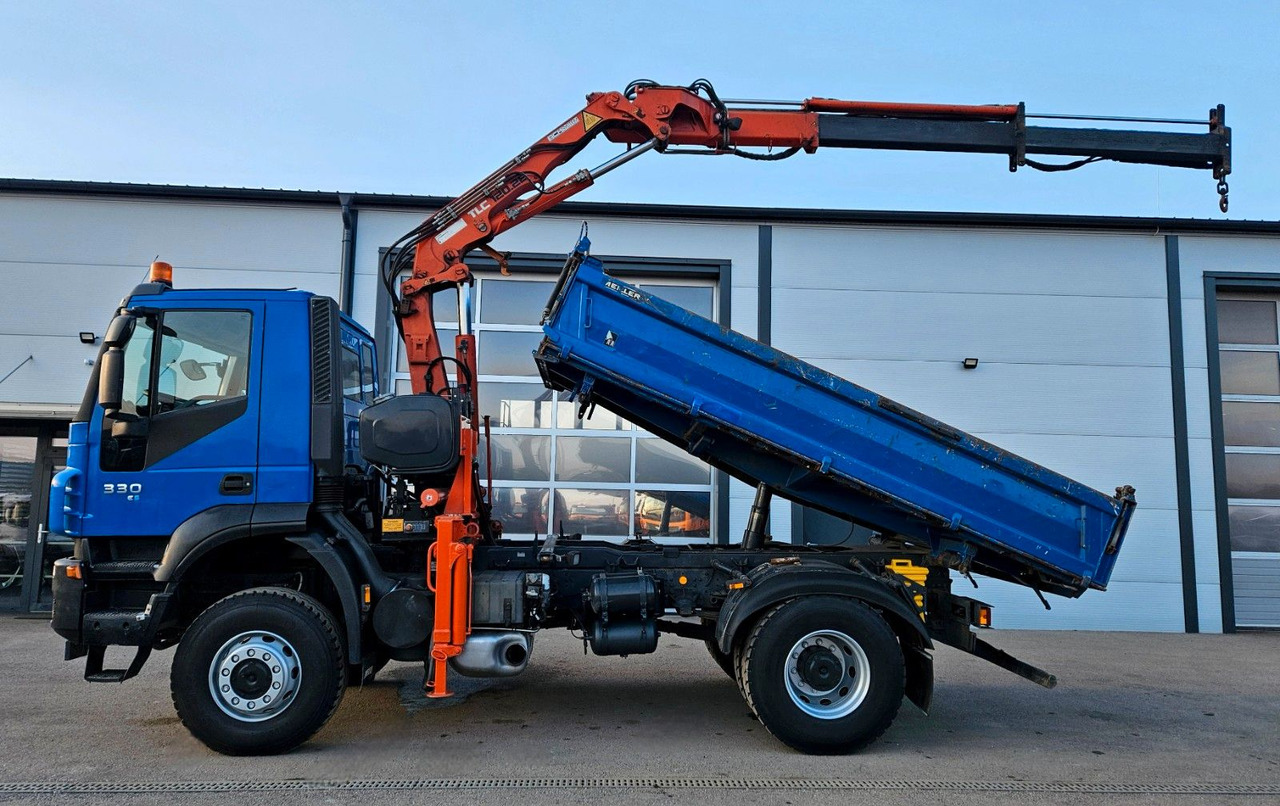 Iveco Trakker 190T33 4x4 Euro5 Kran Atlas 120.2E Funk - Kravas automašīna pašizgāzējs, Kravas auto ar manipulatoru: foto 4 Iveco Trakker 190T33 4x4 Euro5 Kran Atlas 120.2E Funk - Kravas automašīna pašizgāzējs, Kravas auto ar manipulatoru: foto 4