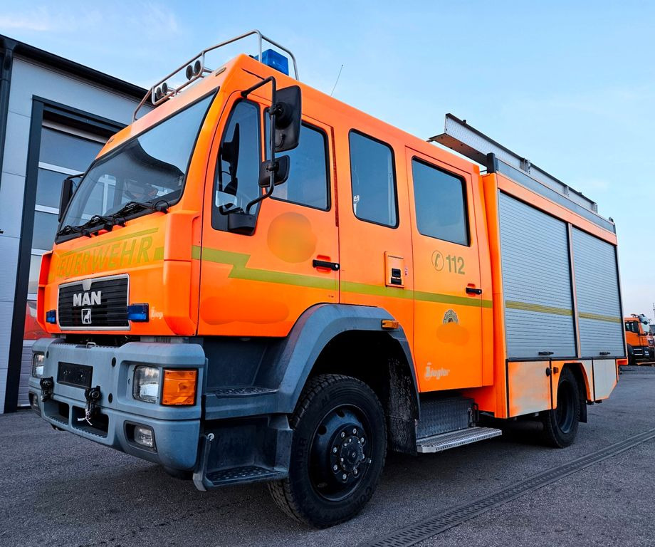MAN 14.224 L80 4x4 Feuerwehr LF16 Ziegler - Kravas automašīna: foto 1 MAN 14.224 L80 4x4 Feuerwehr LF16 Ziegler - Kravas automašīna: foto 1