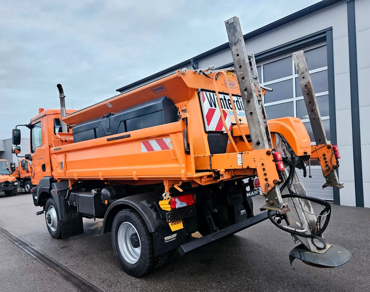 MAN TGM 13.250 4x4 Euro5 Winterdienst - Kravas automašīna pašizgāzējs: foto 3 MAN TGM 13.250 4x4 Euro5 Winterdienst - Kravas automašīna pašizgāzējs: foto 3