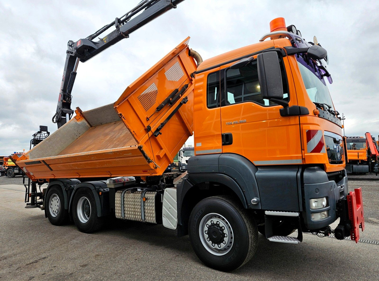 Kravas automašīna pašizgāzējs, Kravas auto ar manipulatoru MAN TGS 28.360 6x4-4 HIAB 144E-4 Kran Euro5: foto 13