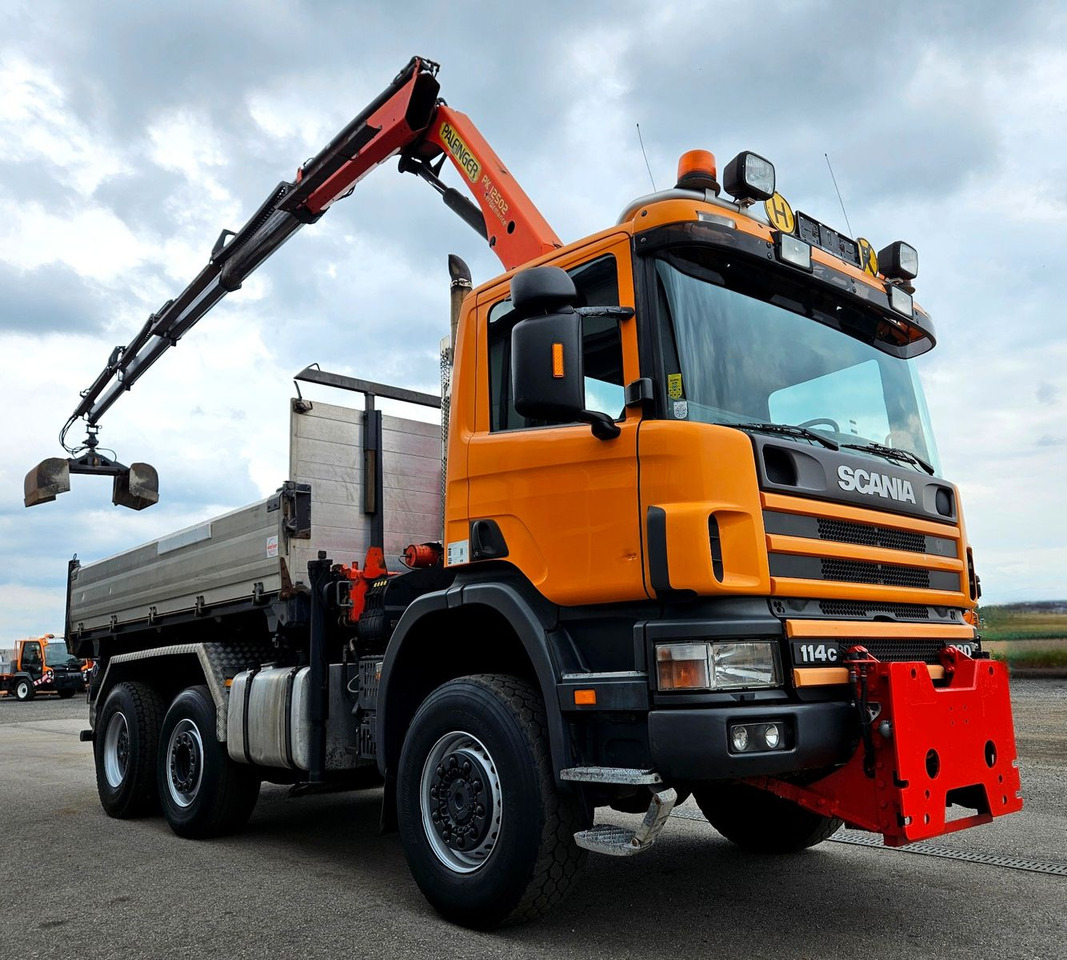 Scania P114 380 6x4-4 Palfinger PK12502 Kran Funk - Kravas automašīna pašizgāzējs, Kravas auto ar manipulatoru: foto 1 Scania P114 380 6x4-4 Palfinger PK12502 Kran Funk - Kravas automašīna pašizgāzējs, Kravas auto ar manipulatoru: foto 1