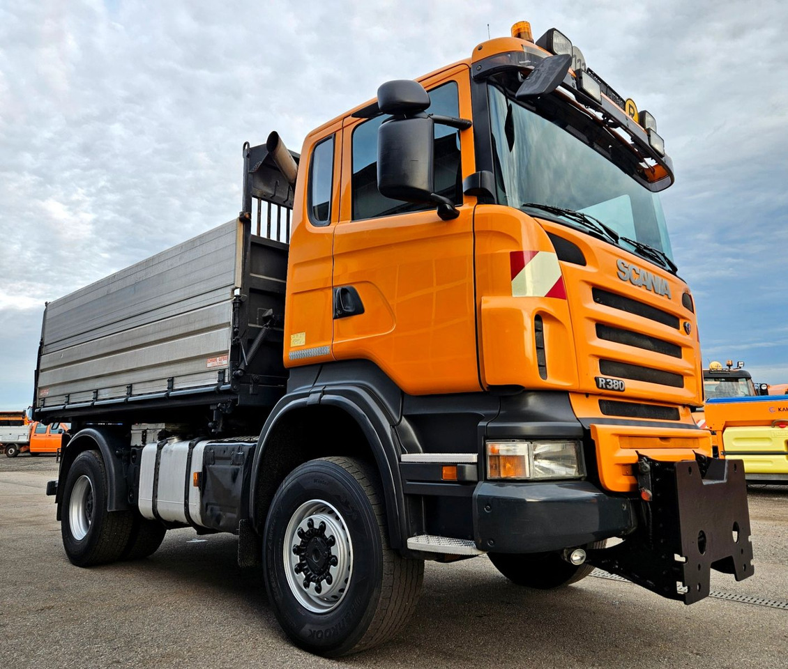 Scania R380 4x4 Winterdienst Euro4 - Kravas automašīna pašizgāzējs: foto 1 Scania R380 4x4 Winterdienst Euro4 - Kravas automašīna pašizgāzējs: foto 1