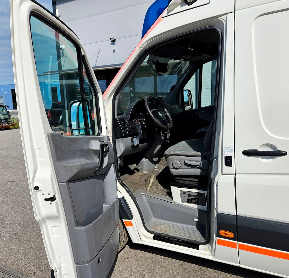 Ātrās palīdzības mašīna Volkswagen CRAFTER TDI Ambulance RTW L2H2 DLOUHY: foto 9 Ātrās palīdzības mašīna Volkswagen CRAFTER TDI Ambulance RTW L2H2 DLOUHY: foto 9