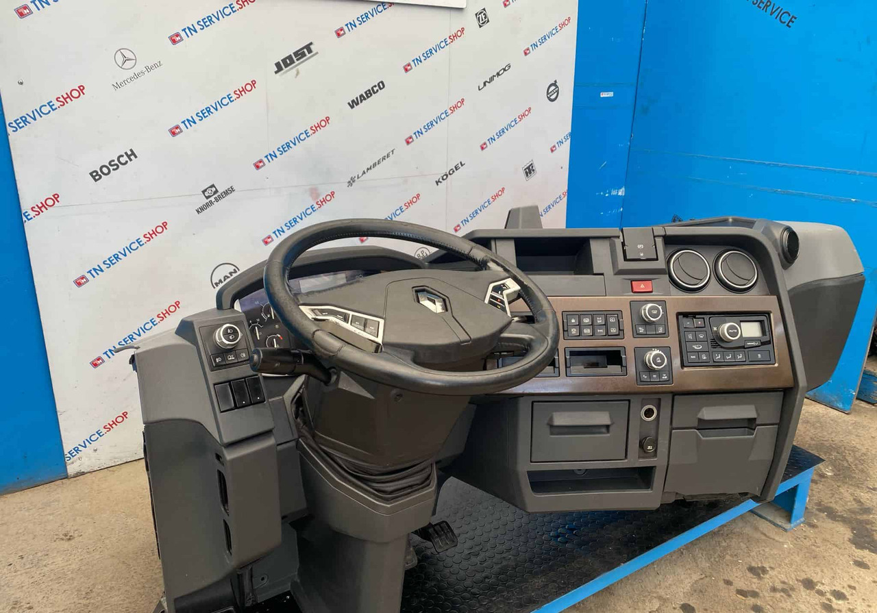 Cruscotto Renault T520 - Kabīne un interjers: foto 4 Cruscotto Renault T520 - Kabīne un interjers: foto 4