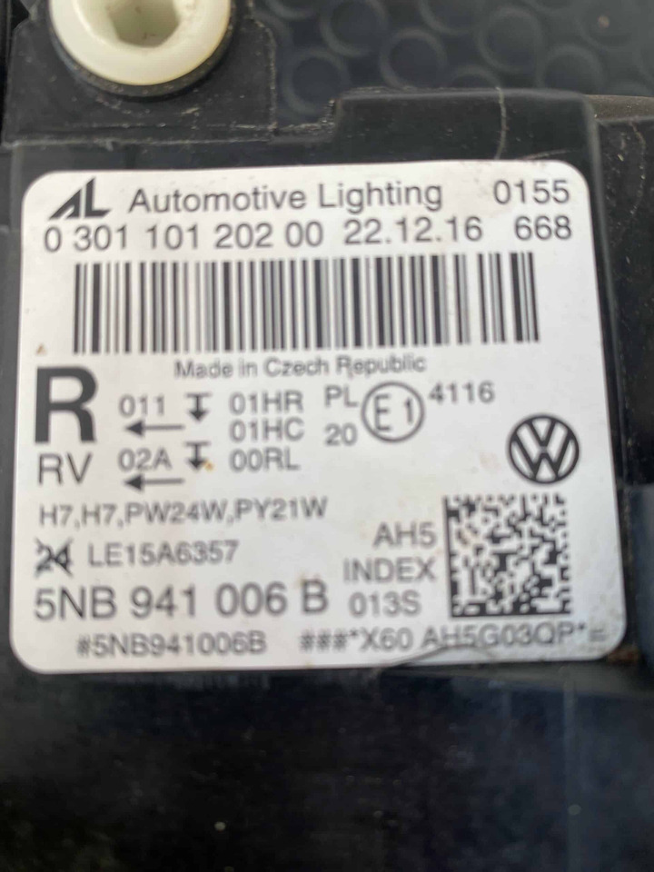 Fari Alogeni VW Tiguan - Tuvās gaismas: foto 5 Fari Alogeni VW Tiguan - Tuvās gaismas: foto 5