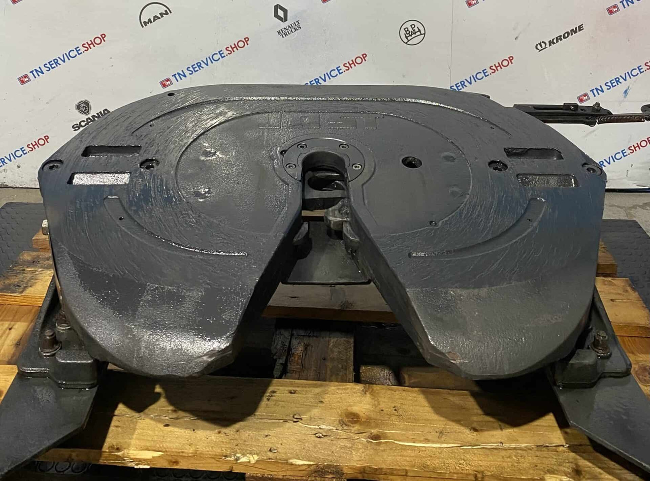 Ralla Jost Volvo E5 - Seglierīce - Piekabe: foto 1 Ralla Jost Volvo E5 - Seglierīce - Piekabe: foto 1