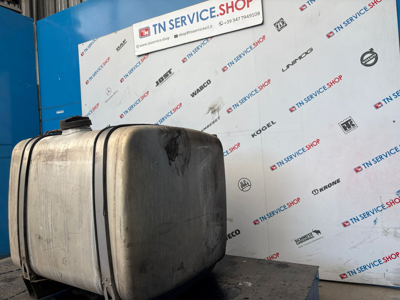 Serbatoio Gasolio Iveco - Degvielas tvertne - Komercauto: foto 2 Serbatoio Gasolio Iveco - Degvielas tvertne - Komercauto: foto 2
