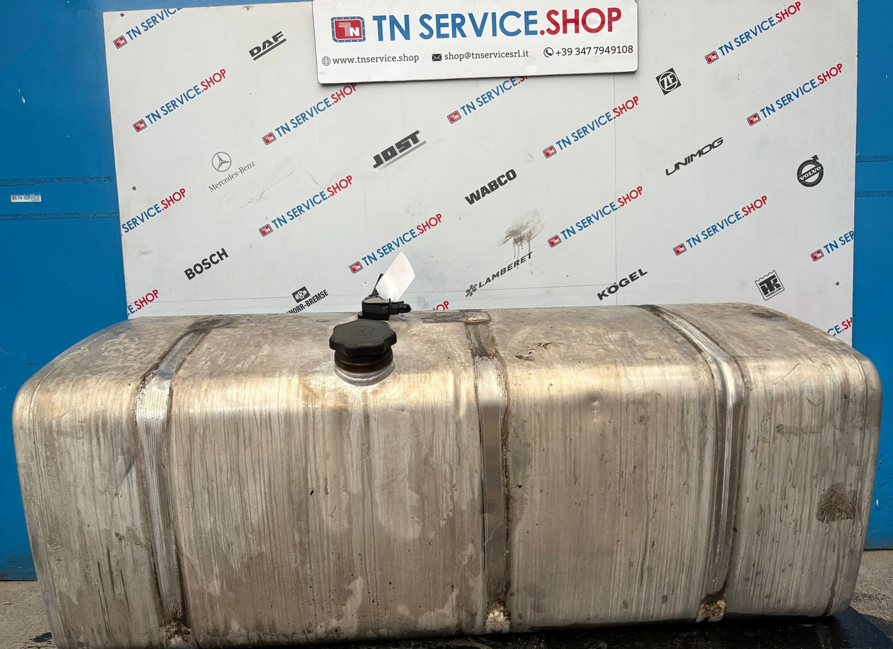 Serbatoio carburante Iveco - Degvielas tvertne - Kravas automašīna: foto 1 Serbatoio carburante Iveco - Degvielas tvertne - Kravas automašīna: foto 1