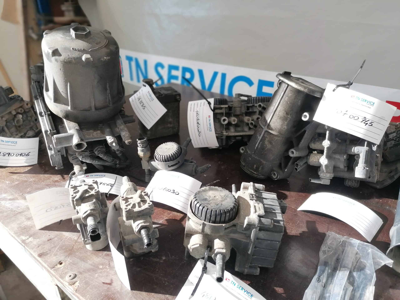 Valvole Pneumatiche - Bremžu vārsts - Kravas automašīna: foto 2 Valvole Pneumatiche - Bremžu vārsts - Kravas automašīna: foto 2