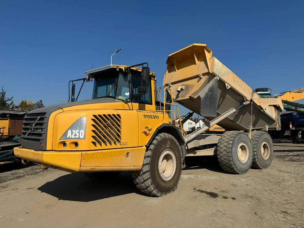 Artikulētias pašizgāzējs Volvo A 25 D: foto 10