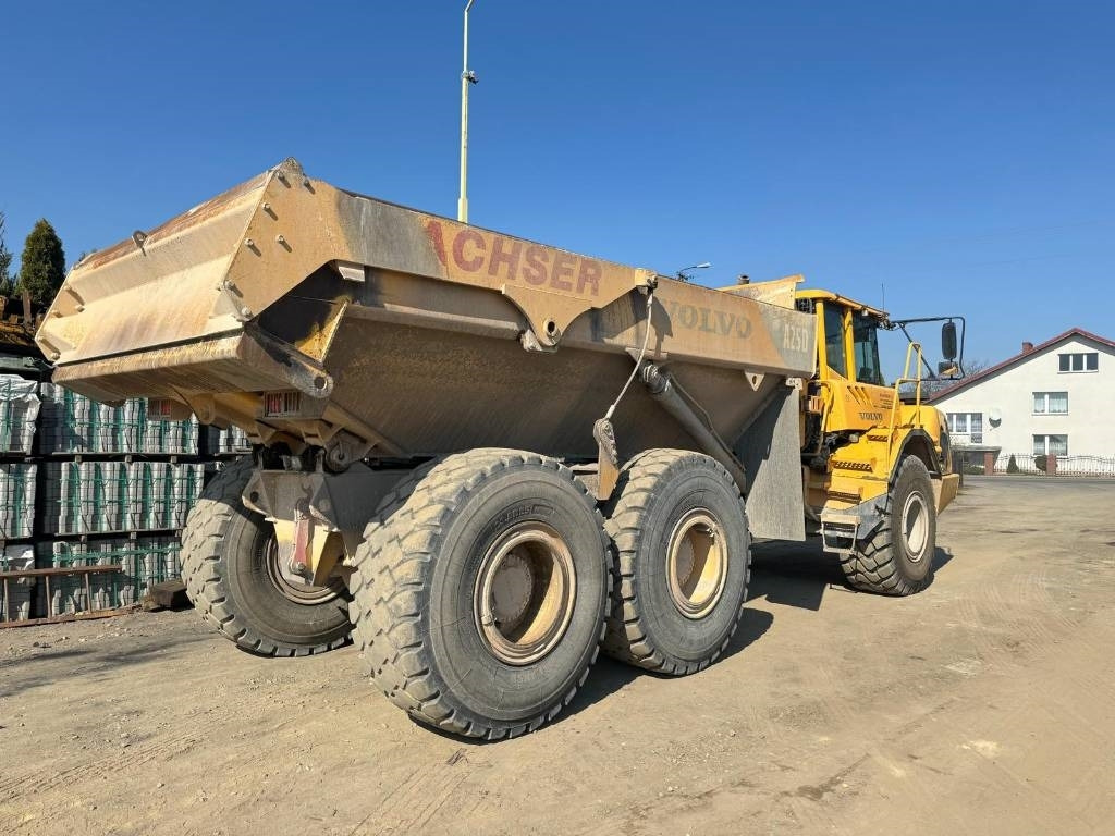 Artikulētias pašizgāzējs Volvo A 25 D: foto 12