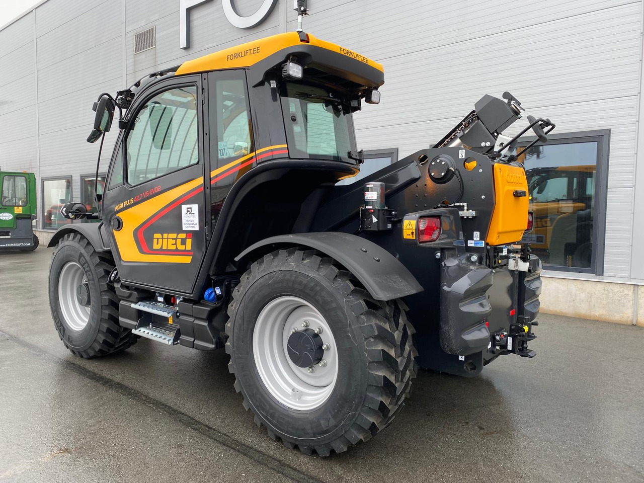Dieci Agri Plus 42.7 VS EVO2 GD - Teleskopiskais iekrāvējs: foto 3 Dieci Agri Plus 42.7 VS EVO2 GD - Teleskopiskais iekrāvējs: foto 3