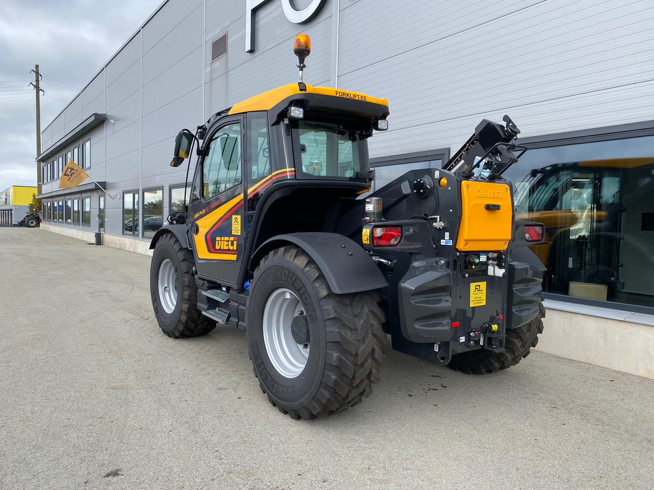 Dieci Agri Plus 42.7 VS EVO2 GD - Teleskopiskais iekrāvējs: foto 2 Dieci Agri Plus 42.7 VS EVO2 GD - Teleskopiskais iekrāvējs: foto 2