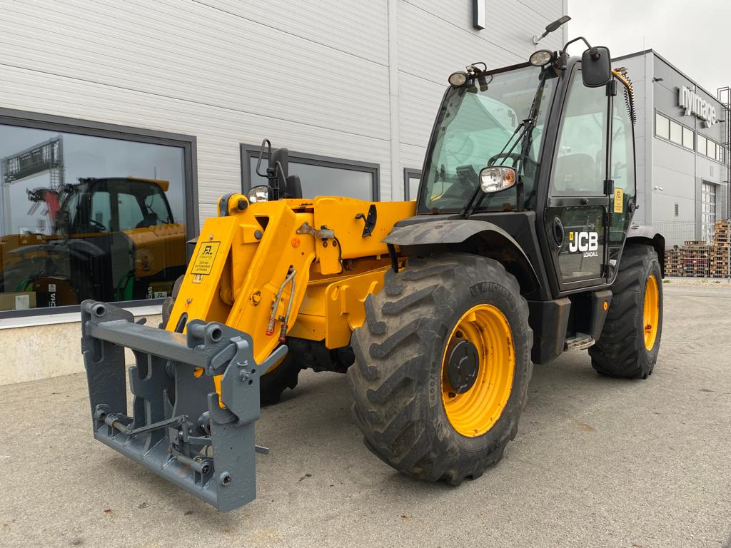 JCB 531-70 - Teleskopiskais iekrāvējs: foto 1 JCB 531-70 - Teleskopiskais iekrāvējs: foto 1