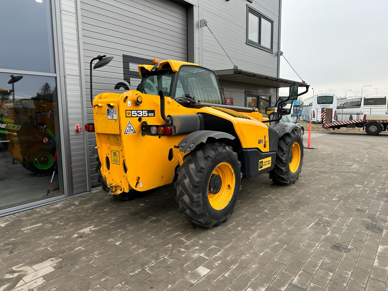 Teleskopiskais iekrāvējs JCB 535-95: foto 6