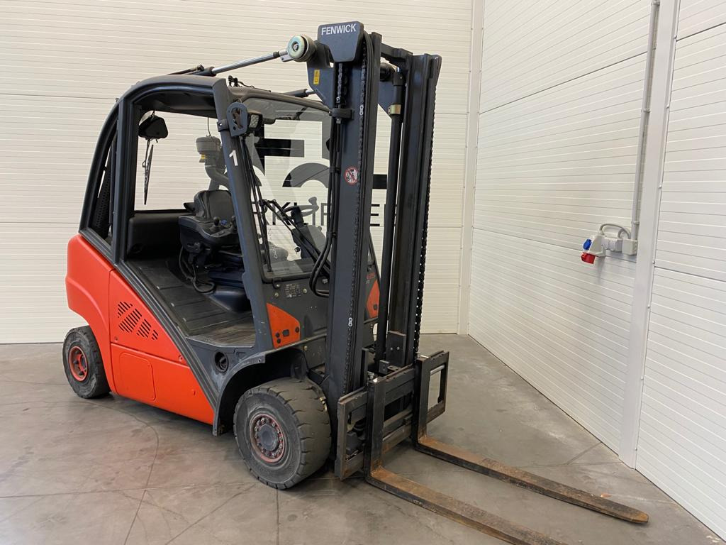 Linde H25D-02 EVO - Dīzeļiekrāvējs: foto 4 Linde H25D-02 EVO - Dīzeļiekrāvējs: foto 4