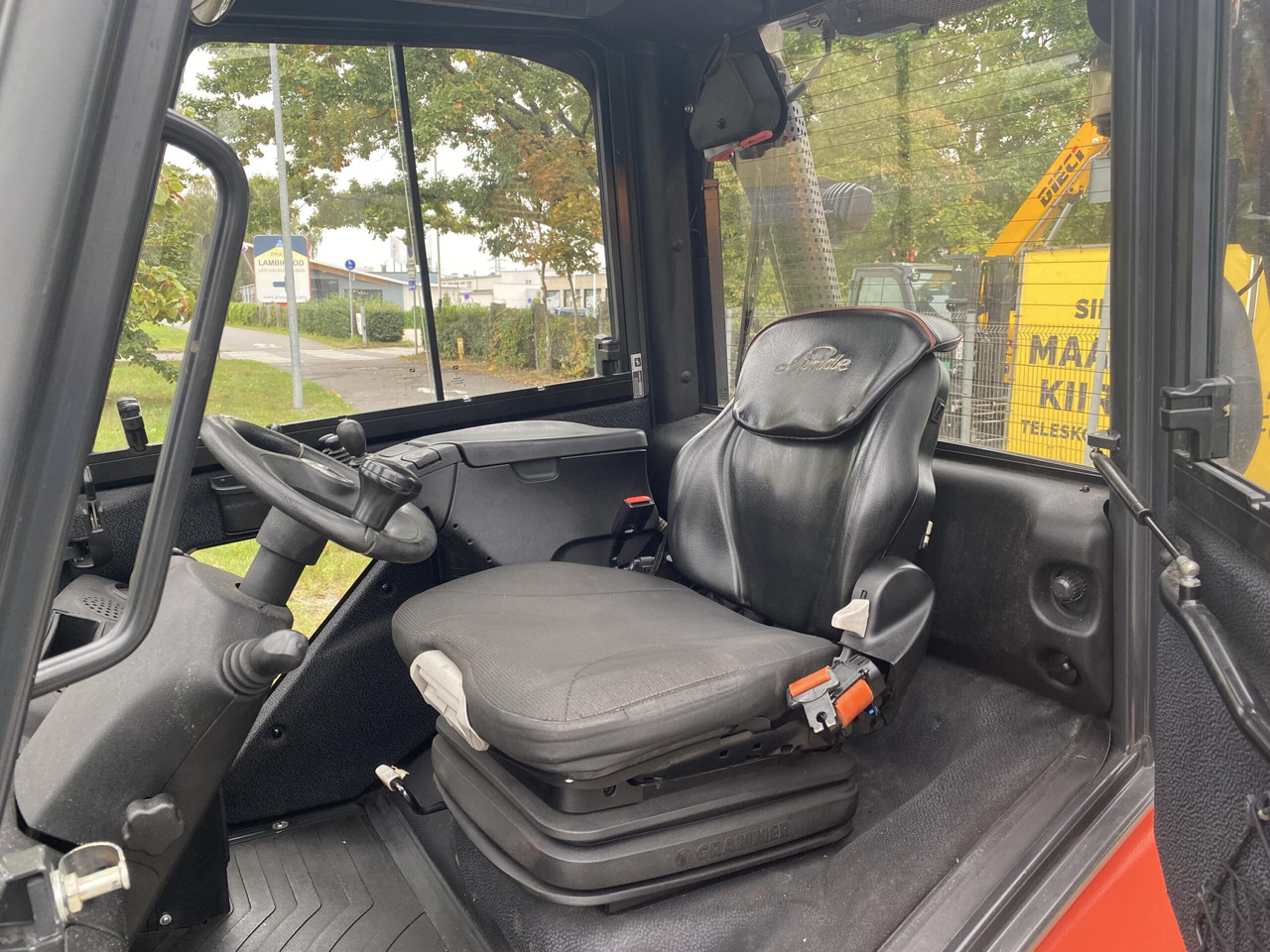Linde H30D - Dīzeļiekrāvējs: foto 5 Linde H30D - Dīzeļiekrāvējs: foto 5