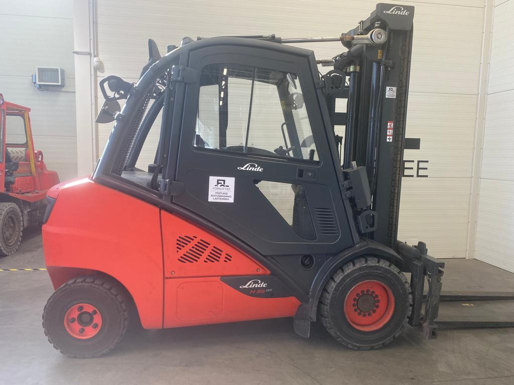 Linde H35D - Dīzeļiekrāvējs: foto 4 Linde H35D - Dīzeļiekrāvējs: foto 4