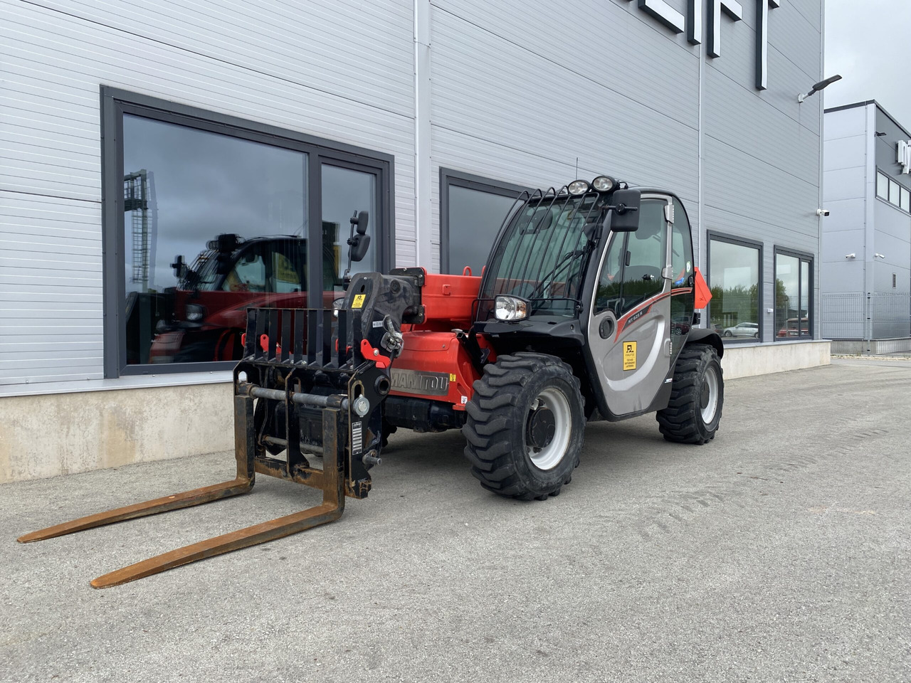 Manitou MT625H - Teleskopiskais iekrāvējs: foto 1 Manitou MT625H - Teleskopiskais iekrāvējs: foto 1