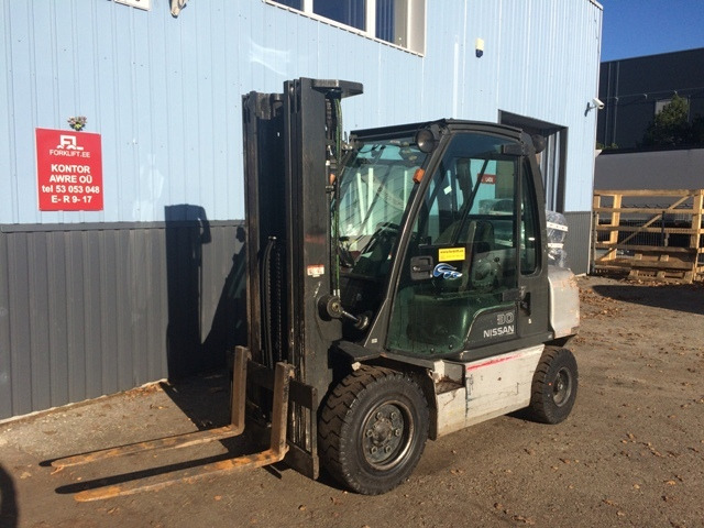 NISSAN DX 30 - Dīzeļiekrāvējs: foto 1 NISSAN DX 30 - Dīzeļiekrāvējs: foto 1