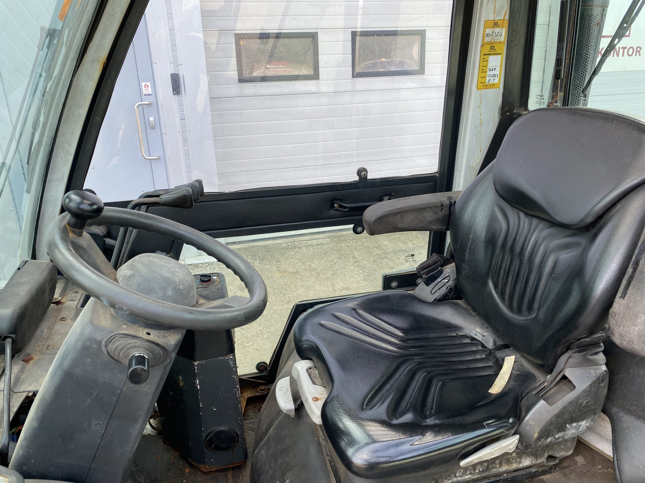 Unicarriers Y1D1A18Q - Dīzeļiekrāvējs: foto 5 Unicarriers Y1D1A18Q - Dīzeļiekrāvējs: foto 5