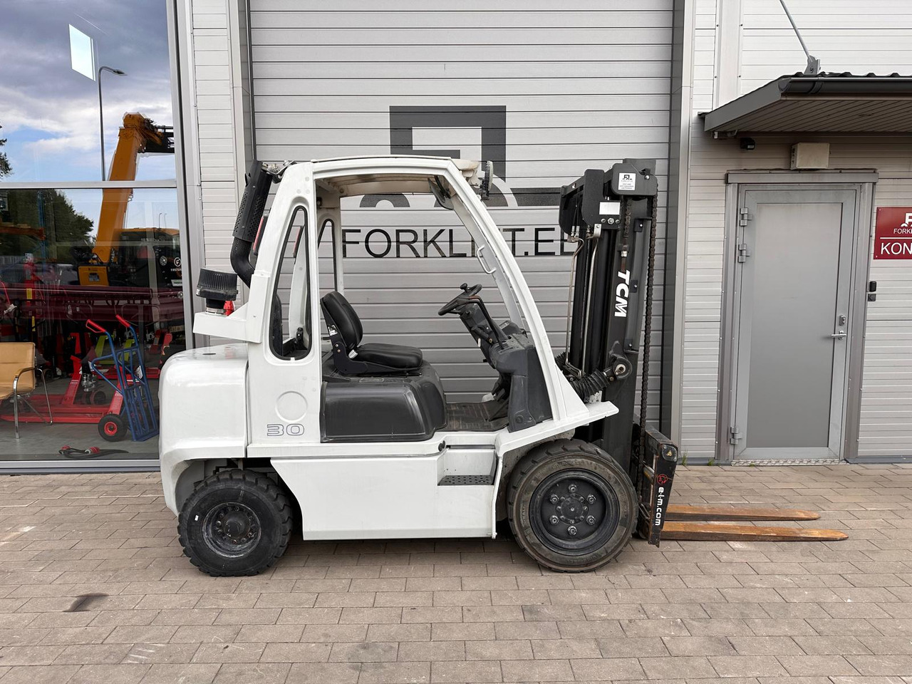 Unicarriers YG1D2A30Q - Dīzeļiekrāvējs: foto 5 Unicarriers YG1D2A30Q - Dīzeļiekrāvējs: foto 5