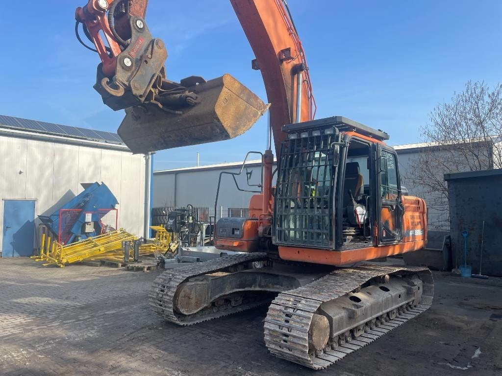 Doosan EXCA - Kāpurķēžu ekskavators: foto 3 Doosan EXCA - Kāpurķēžu ekskavators: foto 3