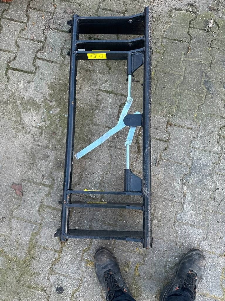 Eurorahmen Euroaufnahme - Rāmis/ Šasija - Lauksaimniecības tehnika: foto 1 Eurorahmen Euroaufnahme - Rāmis/ Šasija - Lauksaimniecības tehnika: foto 1