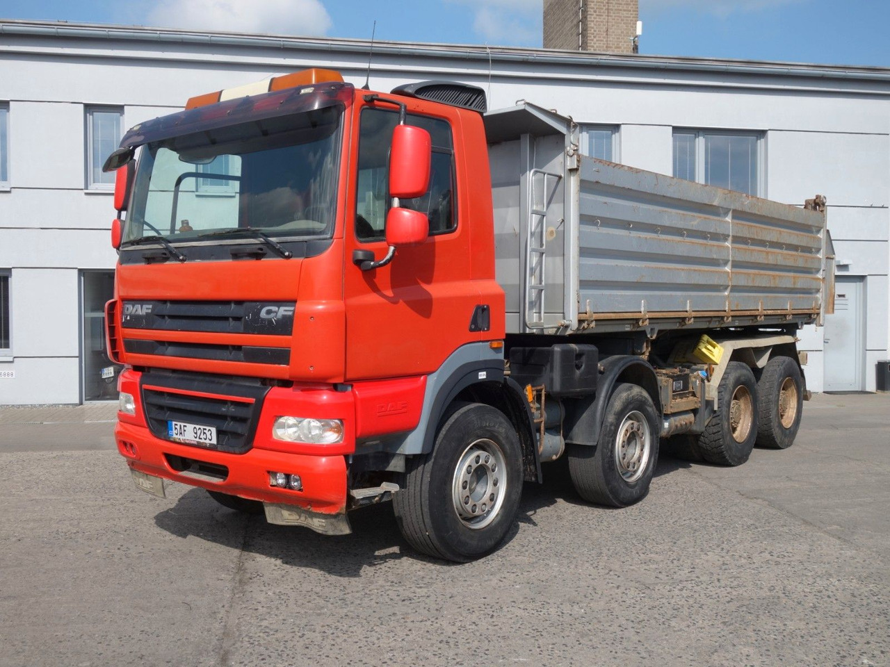 DAF CF85.410 8x4 mit Meiller - Kravas automašīna pašizgāzējs: foto 1 DAF CF85.410 8x4 mit Meiller - Kravas automašīna pašizgāzējs: foto 1