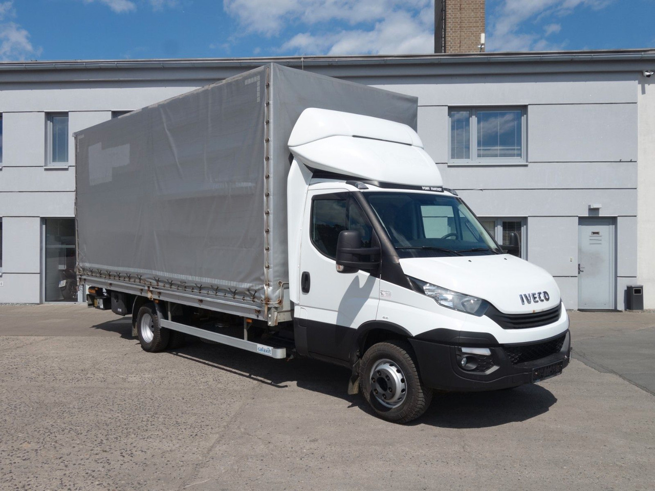 Iveco Daily 70C18 mit LBW - Furgons ar tentu: foto 2 Iveco Daily 70C18 mit LBW - Furgons ar tentu: foto 2