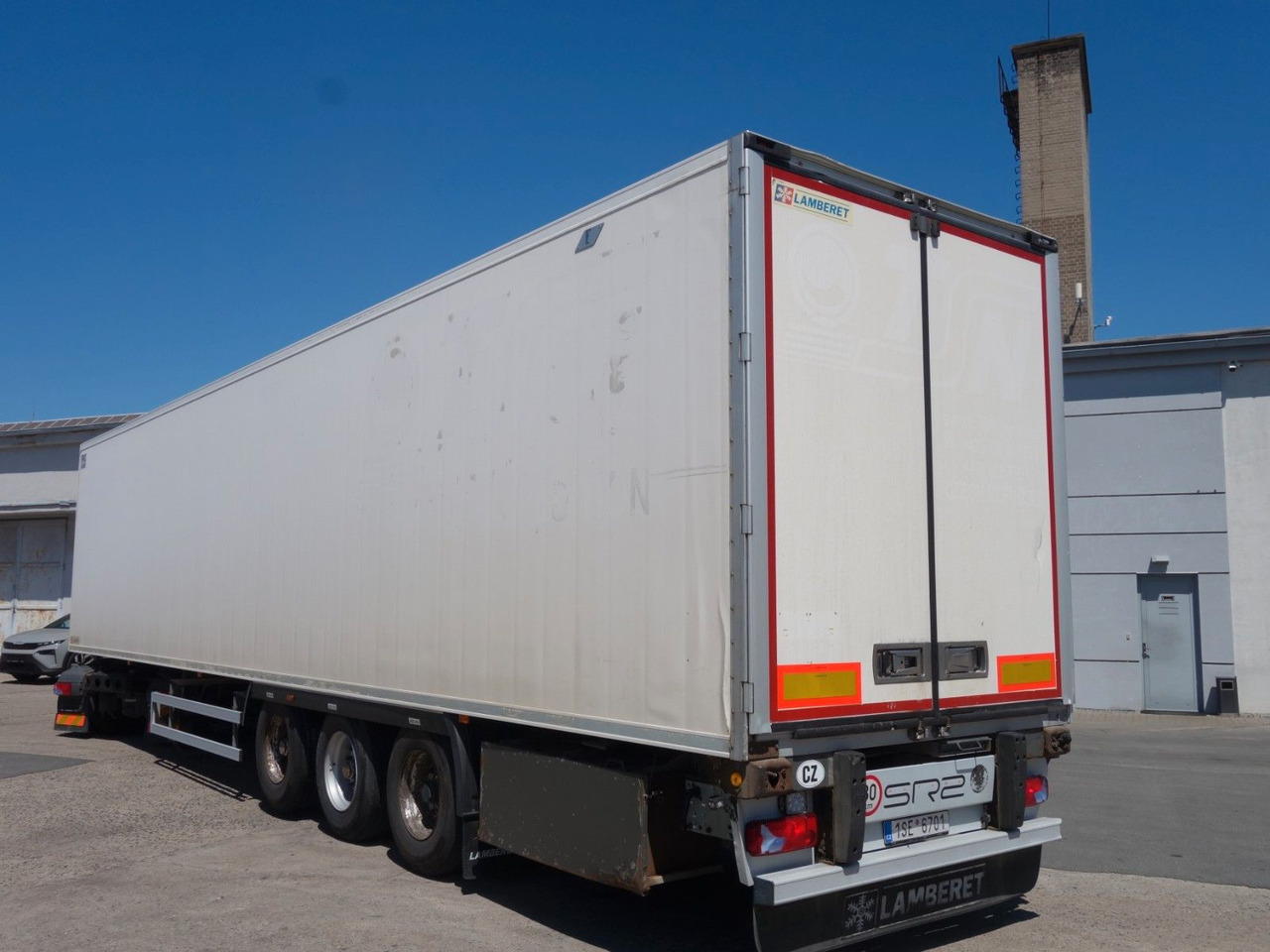 Lamberet LVF S3 mit Carrier 1300, 2.400 BtS. - Puspiekabe refrižerators: foto 5 Lamberet LVF S3 mit Carrier 1300, 2.400 BtS. - Puspiekabe refrižerators: foto 5