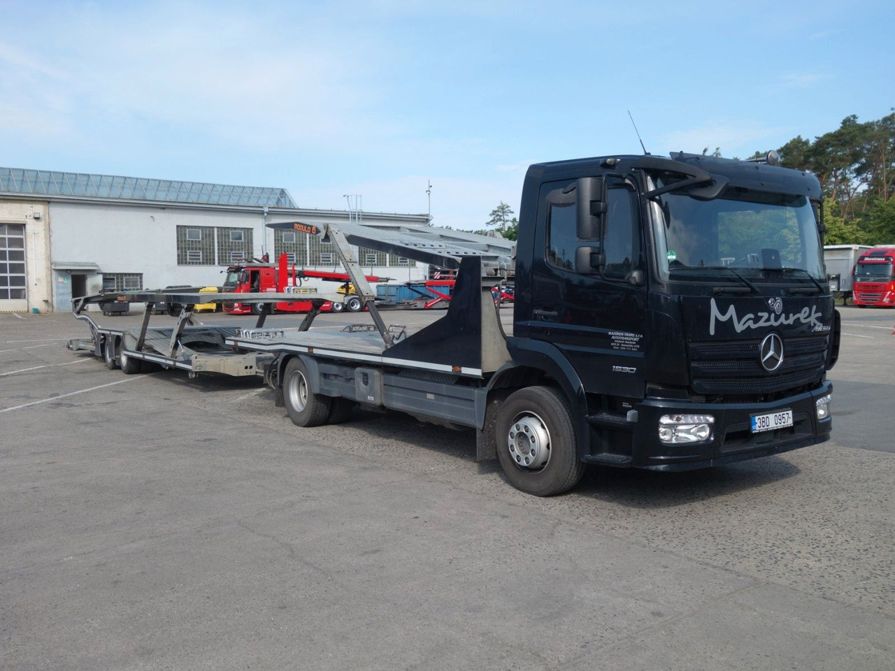 Mercedes-Benz Atego 1530 mit Anhänger für 7 PKW - Autovedējs: foto 2 Mercedes-Benz Atego 1530 mit Anhänger für 7 PKW - Autovedējs: foto 2