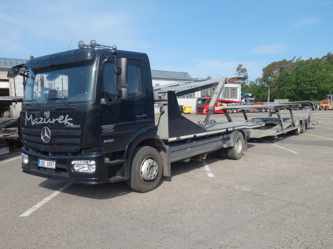 Mercedes-Benz Atego 1530 mit Anhänger für 7 PKW - Autovedējs: foto 1 Mercedes-Benz Atego 1530 mit Anhänger für 7 PKW - Autovedējs: foto 1
