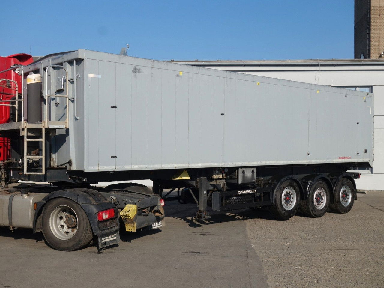 Schwarzmüller Alu Kipper, 50 cm3, Rollplane, Liftachse, SAF - Puspiekabe pašizgāzējs: foto 2 Schwarzmüller Alu Kipper, 50 cm3, Rollplane, Liftachse, SAF - Puspiekabe pašizgāzējs: foto 2