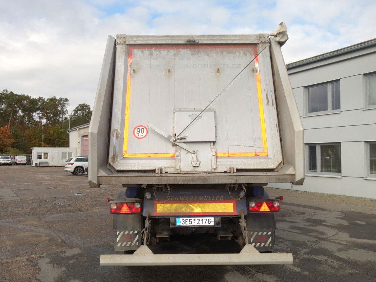 Schwarzmüller SK KIS 3/E , 50 cm3, SAF, Liftachse - Puspiekabe pašizgāzējs: foto 5 Schwarzmüller SK KIS 3/E , 50 cm3, SAF, Liftachse - Puspiekabe pašizgāzējs: foto 5