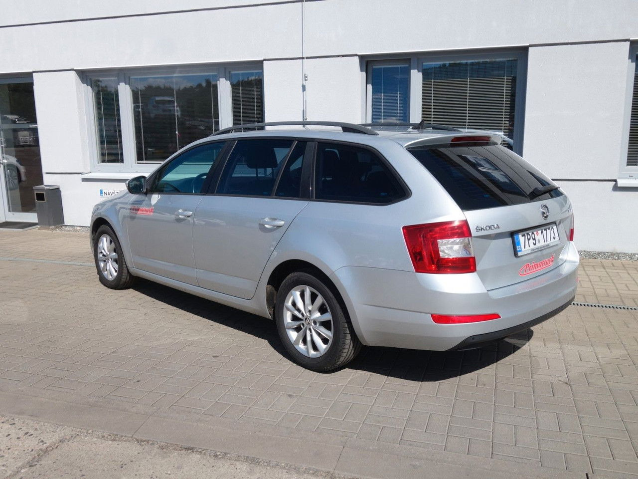 Škoda Octavia Combi Ambition 1,6 TDI, DSG, Navi, Clima - Universālis: foto 4 Škoda Octavia Combi Ambition 1,6 TDI, DSG, Navi, Clima - Universālis: foto 4