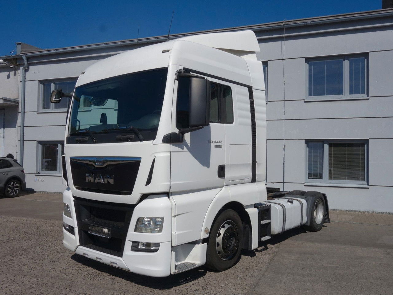 MAN TGX 18.440 XLX, E6, LD - Vilcējs: foto 2 MAN TGX 18.440 XLX, E6, LD - Vilcējs: foto 2