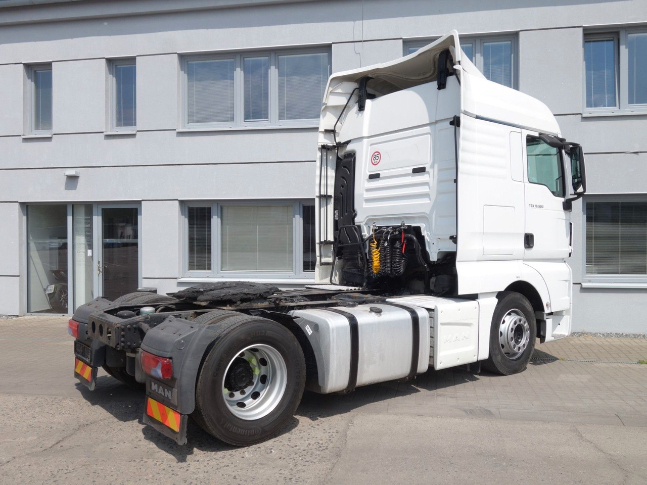 MAN TGX 18.500 XLX E6 Sandard - Vilcējs: foto 5 MAN TGX 18.500 XLX E6 Sandard - Vilcējs: foto 5